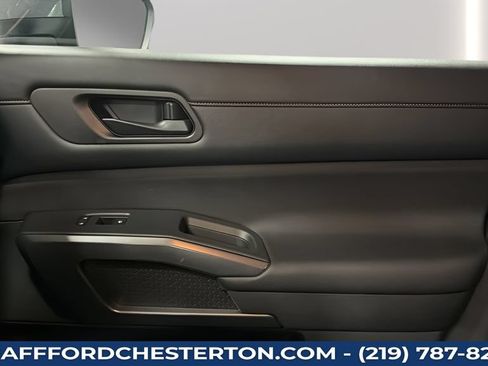 Used 2024 Nissan Pathfinder Rock Creek AWD/4WD image 13