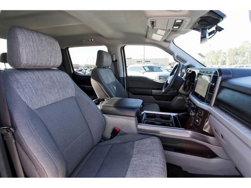 Used 2024 Ford F350 XLT w/ XLT Premium Package image 24