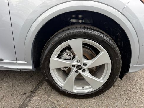New 2026 Audi Q5 Premium Plus AWD/4WD image 11