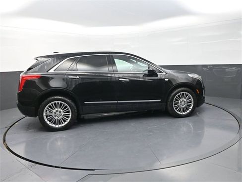 Used 2017 Cadillac XT5 Platinum image 8