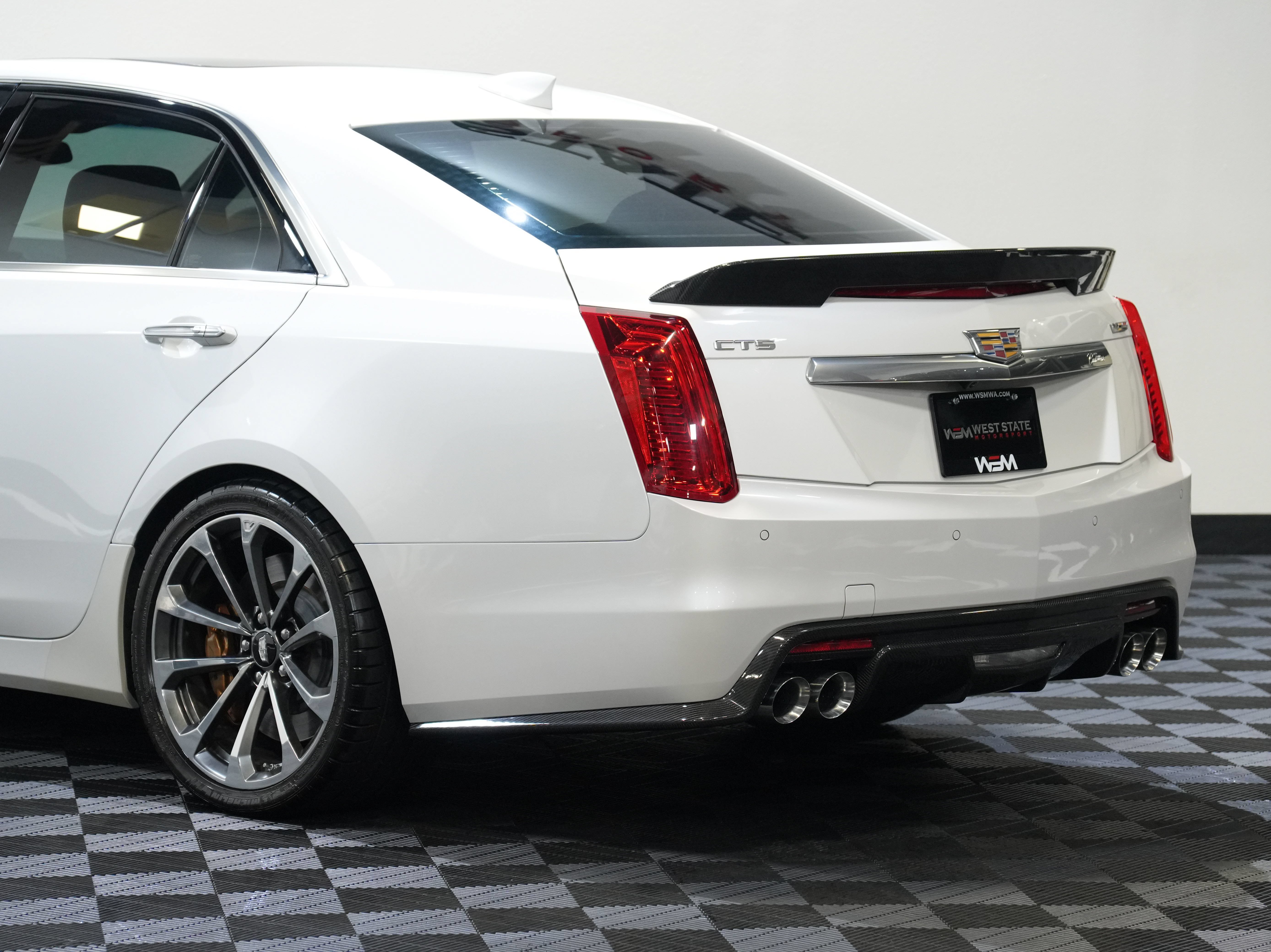 Used 2016 Cadillac CTS V w/ Carbon Fiber Package RWD image 16