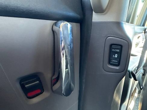 Used 2016 Honda Odyssey Elite image 22