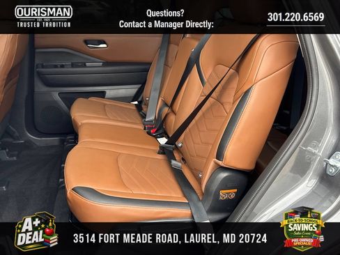 Used 2025 Nissan Pathfinder Platinum w/ Cargo Package AWD/4WD image 18