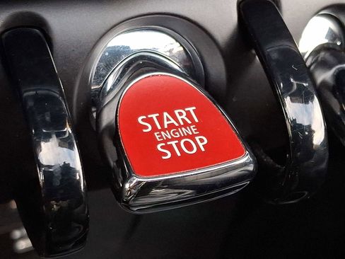 Used 2022 MINI Cooper S w/ Driver Assistance Package image 23