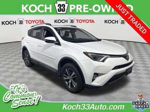 Used 2017 Toyota RAV4 XLE AWD/4WD image 1