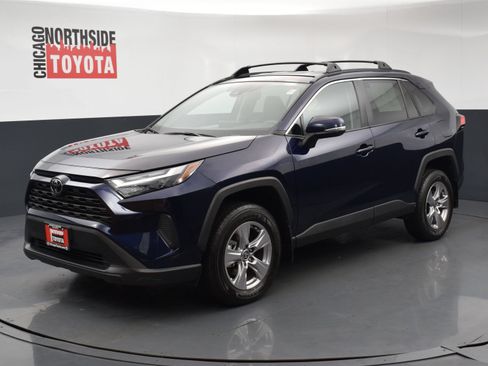 Used 2025 Toyota RAV4 XLE FWD image 8