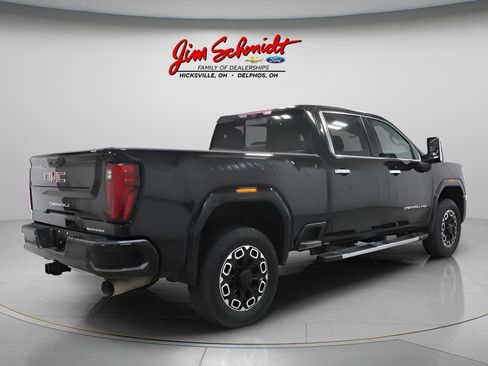 Used 2024 GMC Sierra 2500 Denali w/ Denali Reserve Package AWD/4WD image 6