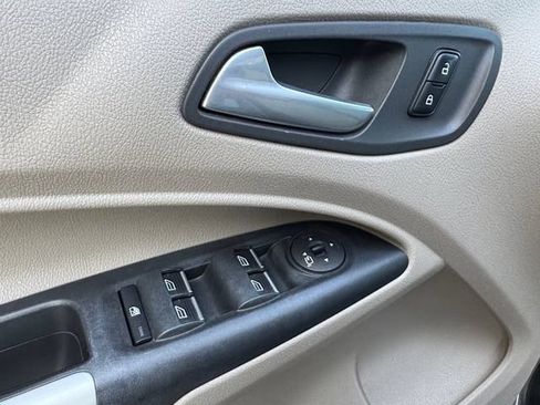 Used 2016 Ford Transit Connect Titanium FWD image 5