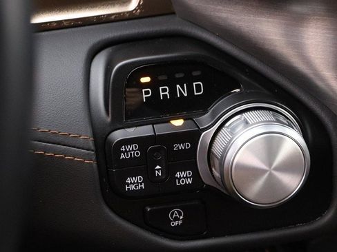 Used 2022 RAM 1500 Limited w/ Body Color Bumper Group image 14