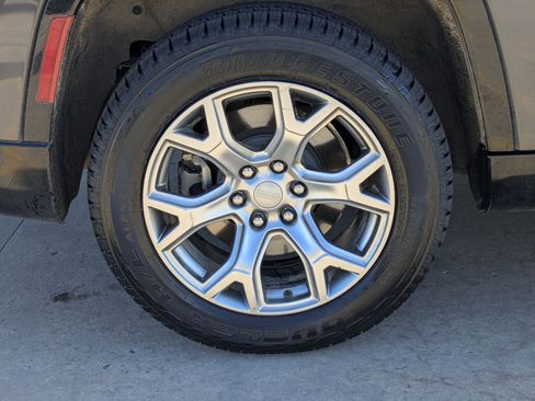 Used 2022 Jeep Wagoneer Series II w/ Convenience Group I image 12