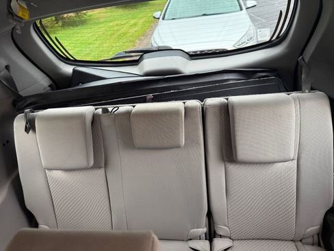 Used 2018 Toyota Highlander LE image 8