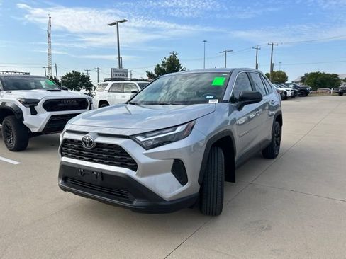 Used 2025 Toyota RAV4 LE w/ Blackout Package (GST) FWD image 7