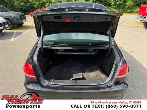 Used 2014 Mercedes-Benz E 350 4MATIC Sedan image 10