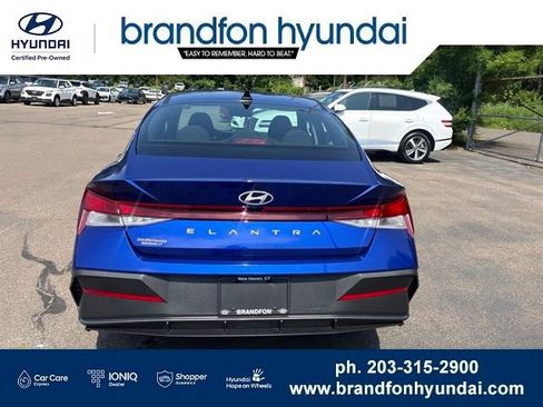 Used 2024 Hyundai Elantra SEL FWD image 5