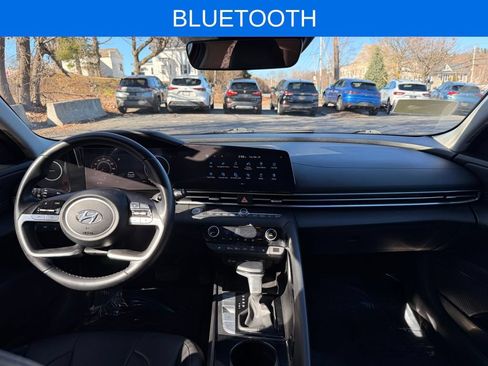 Used 2023 Hyundai Elantra Limited FWD image 7