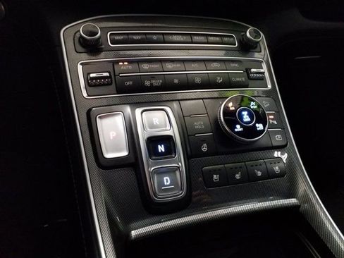 Certified 2023 Hyundai Santa Fe Limited image 7