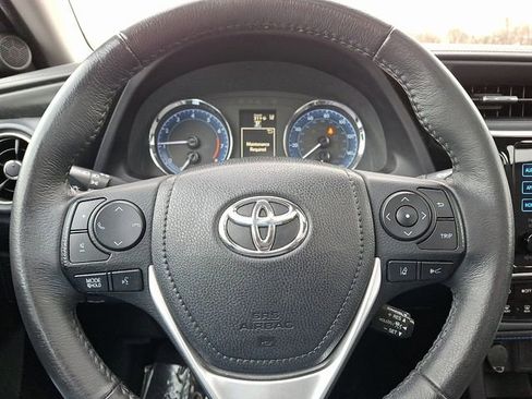 Used 2018 Toyota Corolla SE image 20