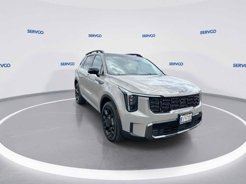 Used 2025 Kia Sorento SX AWD/4WD image 2