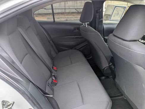 Used 2025 Toyota Corolla LE w/ Convenience Package FWD image 7