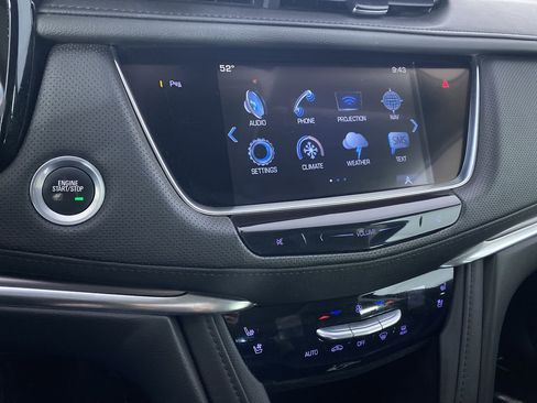 Certified 2018 Cadillac XT5 Premium Luxury image 5