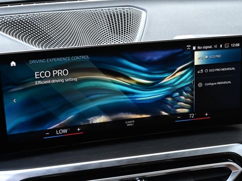 Certified 2024 BMW 330i Sedan w/ M Sport Package image 32