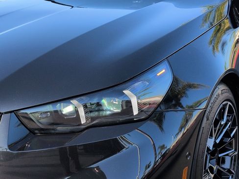 Used 2025 BMW M5 w/ M Driver's Package image 6