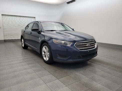 Used 2016 Ford Taurus SE image 13