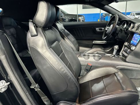Used 2022 Ford Mustang Premium image 34