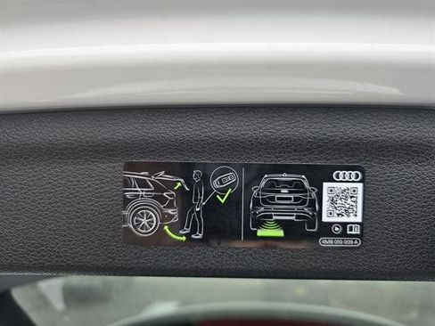 New 2025 Audi Q3 2.0T Premium image 14