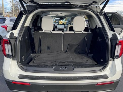 Used 2025 Ford Explorer Active w/ Active Comfort Package image 43