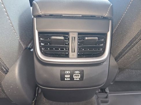 Certified 2025 Subaru Outback Premium image 32