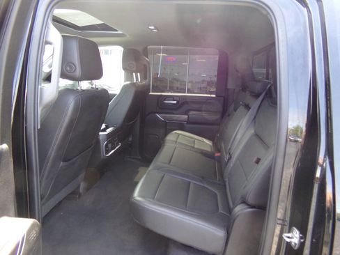 Used 2021 Chevrolet Silverado 3500 LTZ w/ LTZ Convenience Package AWD/4WD image 14