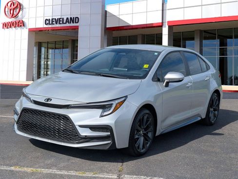Used 2026 Toyota Corolla SE FWD image 4