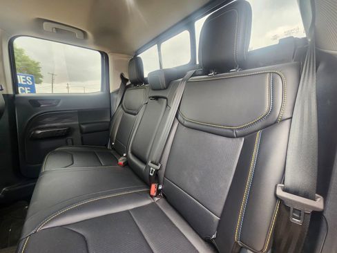 Used 2025 Ford Maverick Lobo image 13