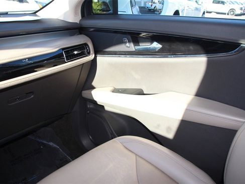 Certified 2021 Lincoln Nautilus Standard w/ Equipment Group 101A image 14