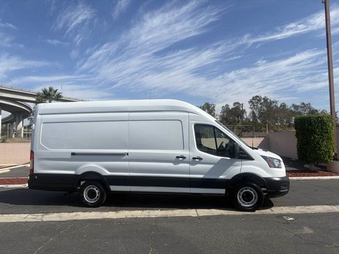 Used 2025 Ford Transit 250 148 High Roof Extended w/ Load Area Protection Package RWD image 33