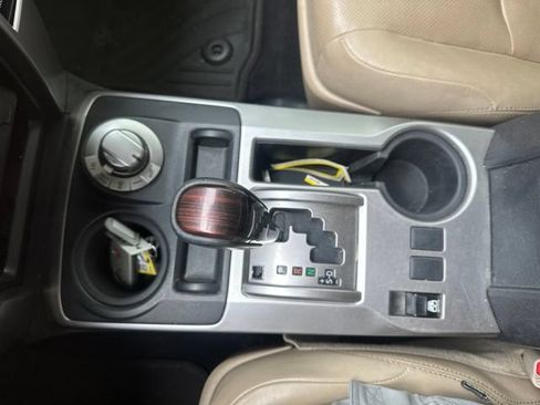 Used 2016 Toyota 4Runner Limited AWD/4WD image 21
