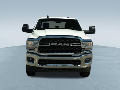 Used 2024 RAM 2500 Big Horn AWD/4WD image 2