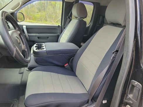Used 2013 Chevrolet Silverado 2500 LT w/ Snow Plow Prep Package AWD/4WD image 10
