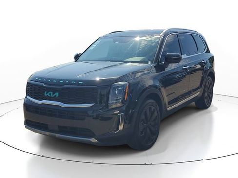 Used 2022 Kia Telluride S AWD/4WD image 2