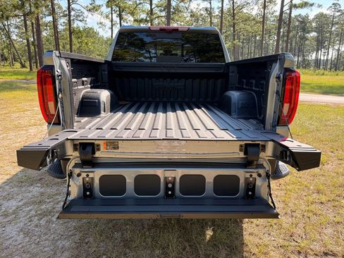 New 2026 GMC Sierra 1500 AT4 w/ AT4 Premium Package AWD/4WD image 7