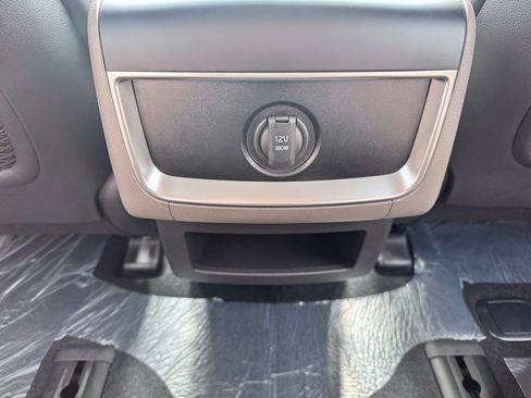 New 2026 Kia Carnival LXS FWD image 28