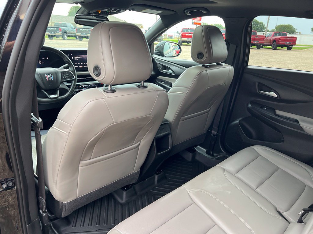 Used 2024 Buick Envista Avenir FWD image 24