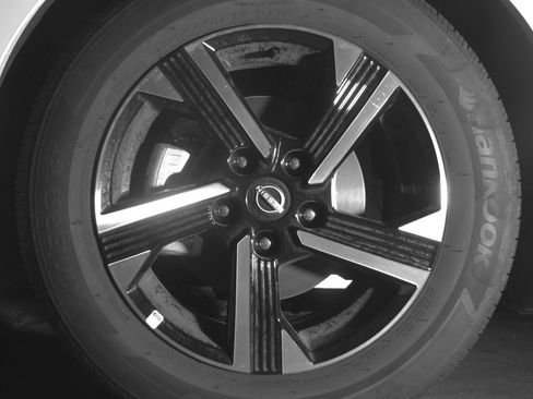 Used 2025 Nissan Sentra SV image 11