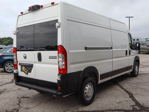 Used 2023 RAM ProMaster 2500 FWD image 4