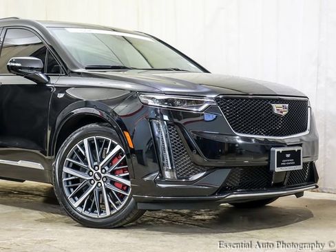 Certified 2023 Cadillac XT6 Sport w/ Technology Package image 6