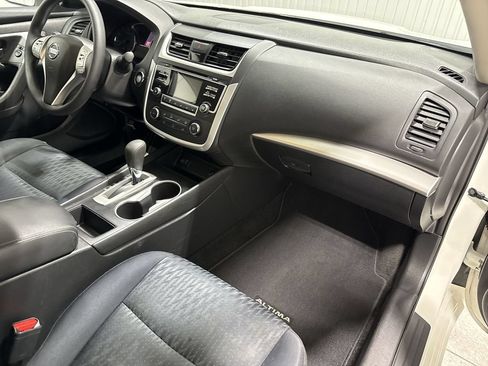 Used 2018 Nissan Altima 2.5 S w/ S Convenience Package FWD image 30