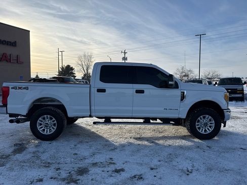 Used 2017 Ford F250 XLT image 6