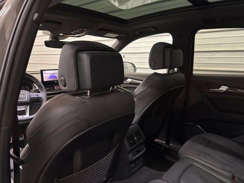 Used 2023 Audi SQ5 Premium w/ Convenience Package AWD/4WD image 25