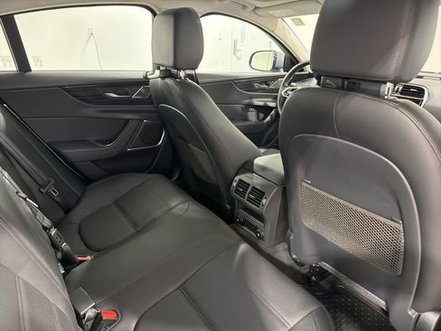 Used 2020 Jaguar XE S AWD/4WD image 27